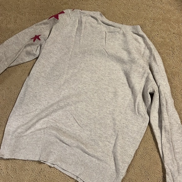 Banana republic grey Italian Merino sweater with stars. Perfect condition - Picture 2 of 4